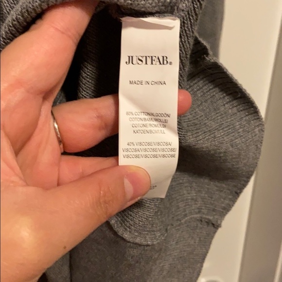 JustFab NWT Grey Sweater - Picture 4 of 6